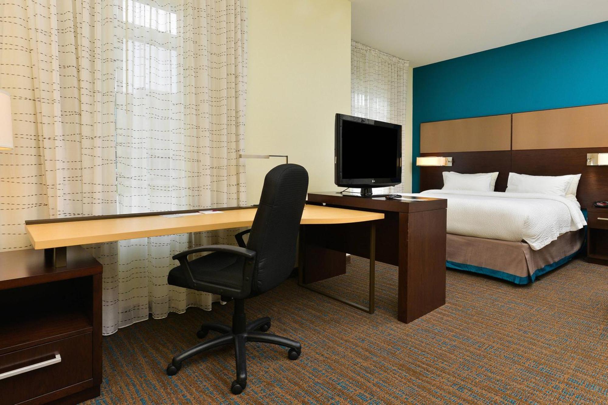 Residence Inn By Marriott Шампейн Екстериор снимка