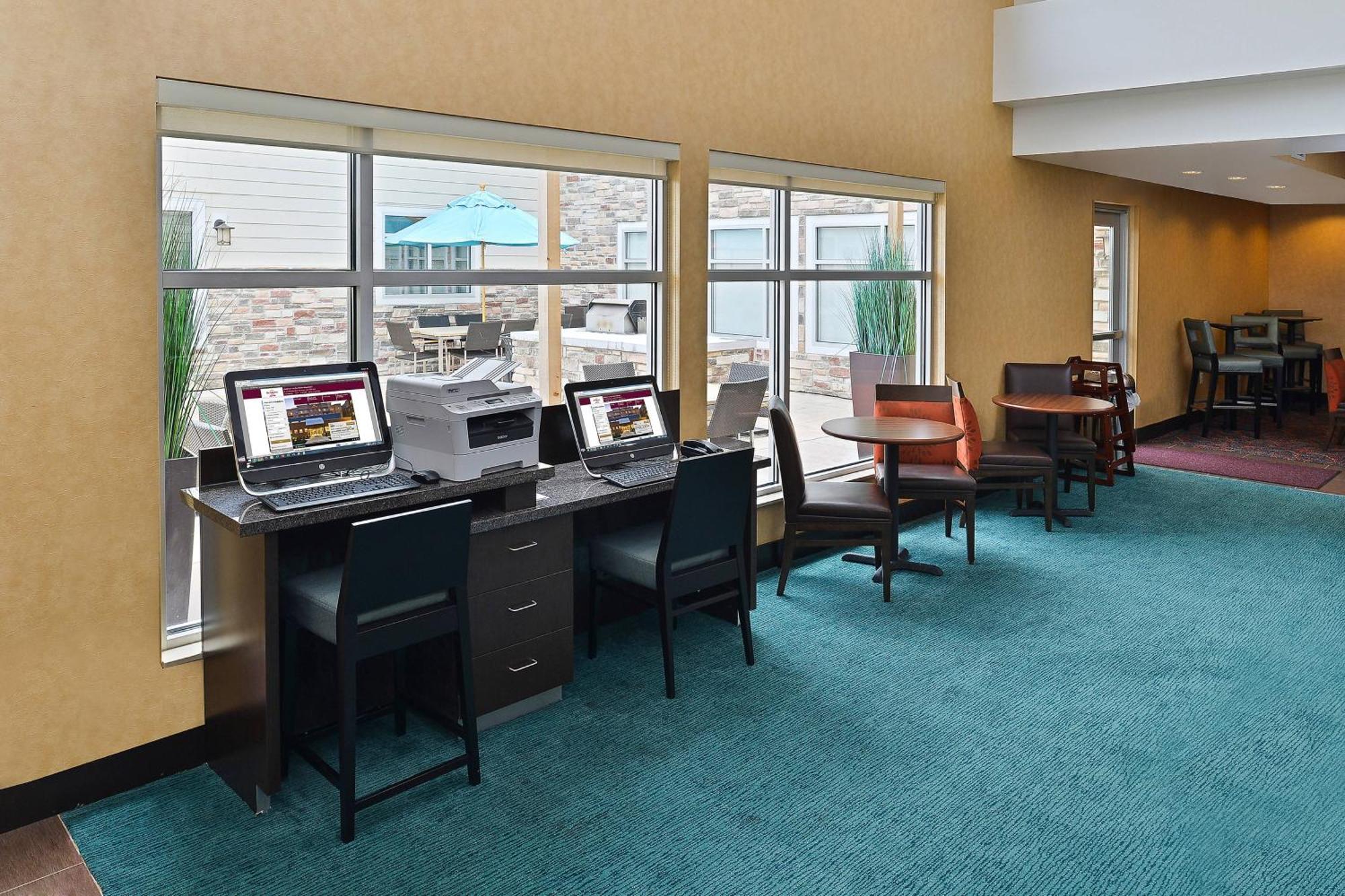 Residence Inn By Marriott Шампейн Екстериор снимка