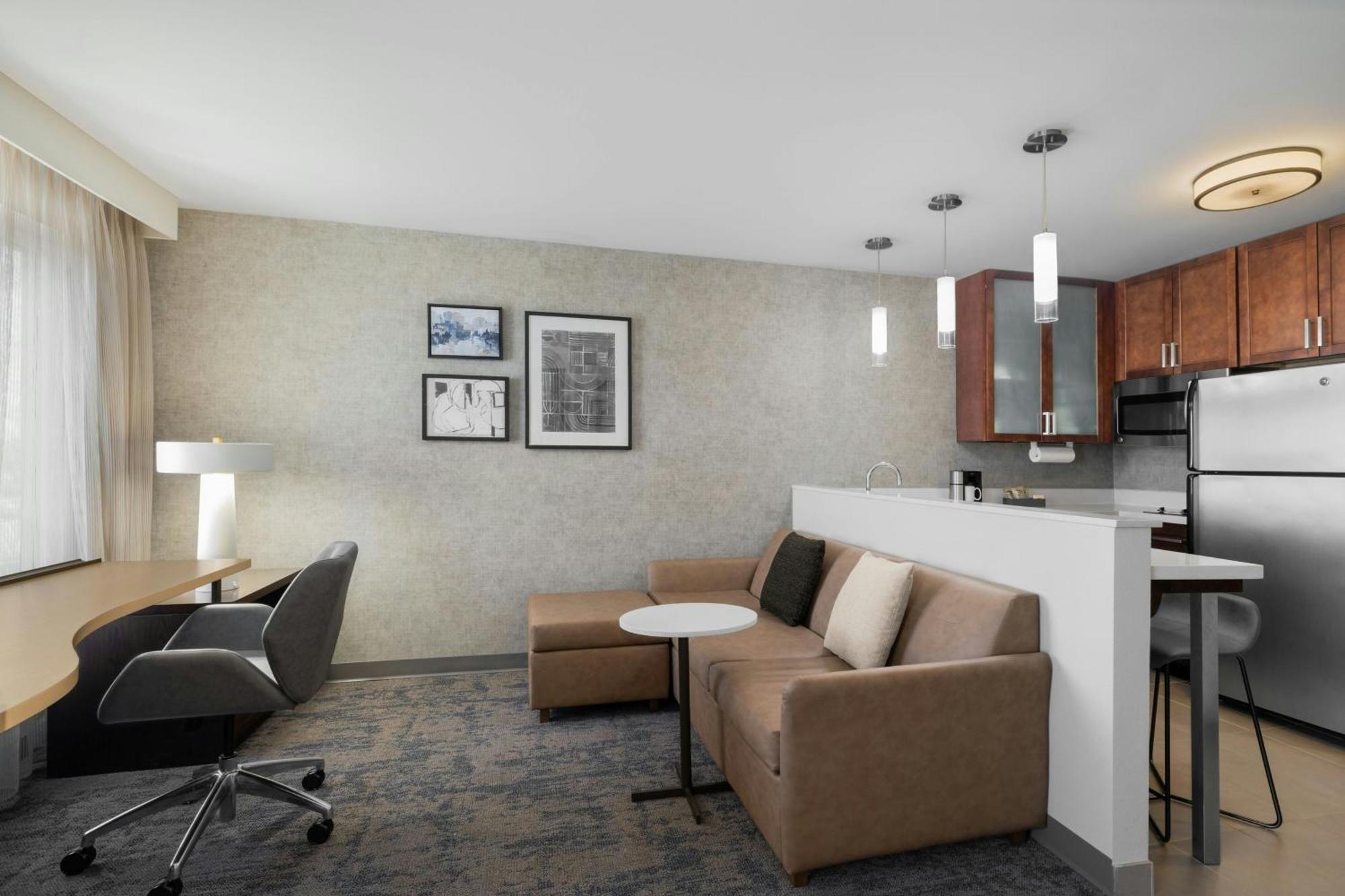Residence Inn By Marriott Шампейн Екстериор снимка