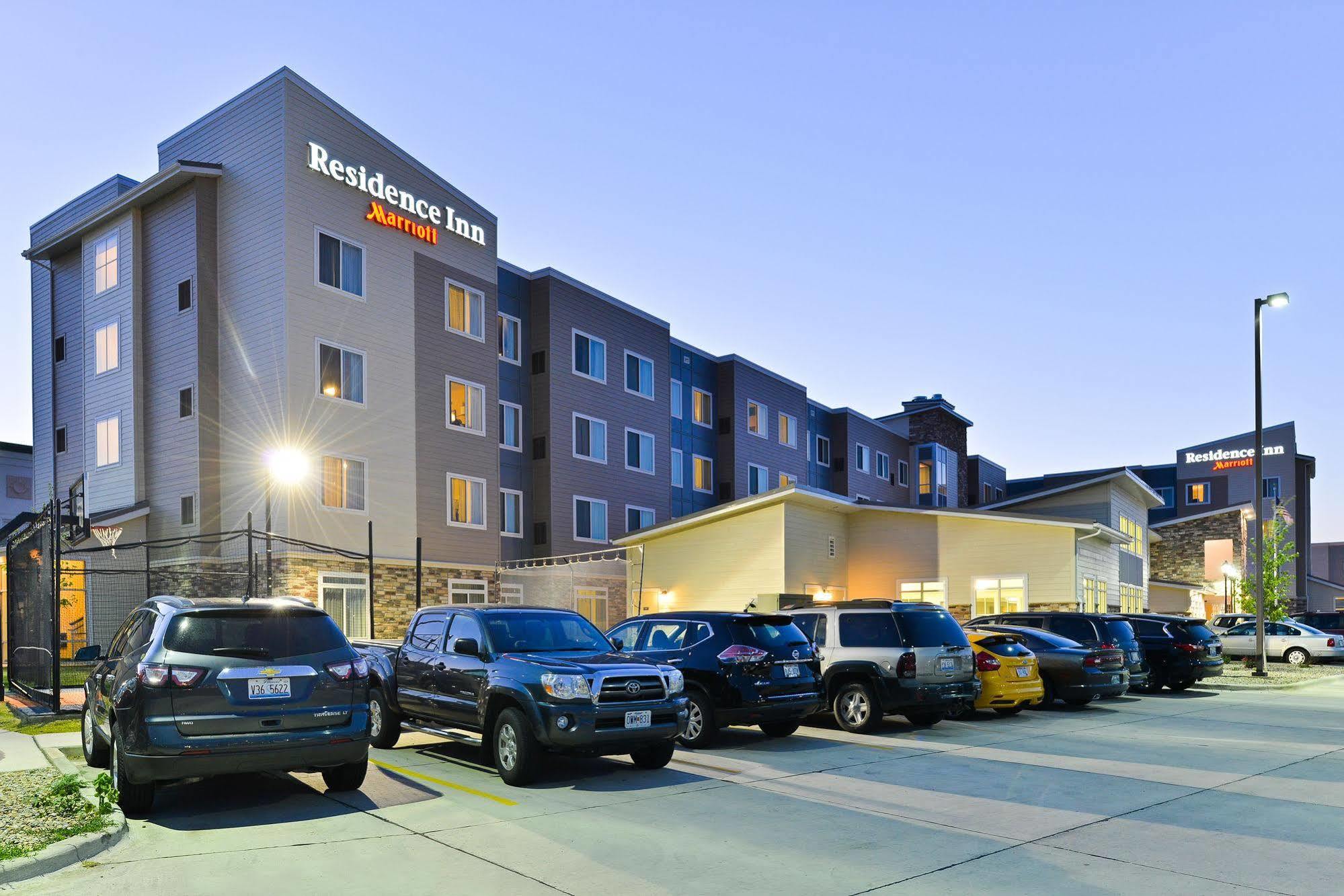 Residence Inn By Marriott Шампейн Екстериор снимка